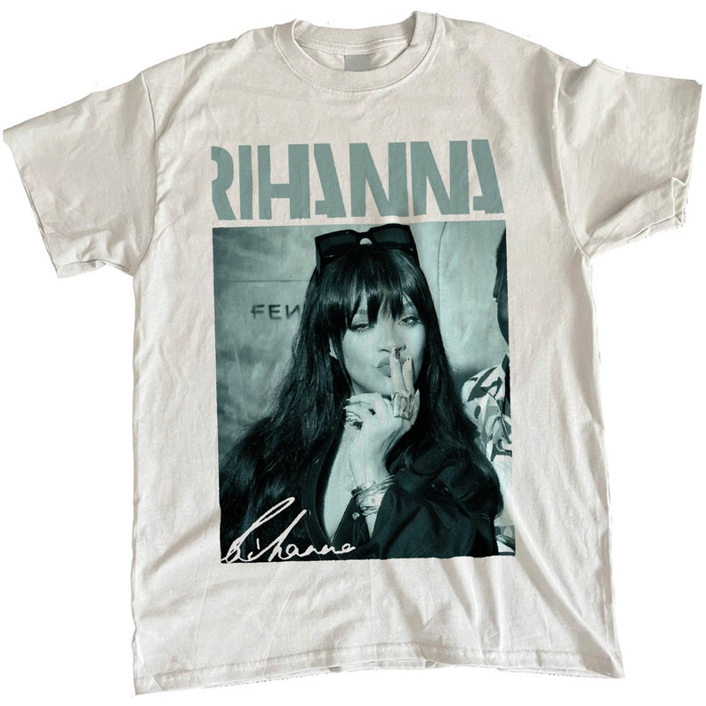 Rihanna Graphic Print Casual T-shirt