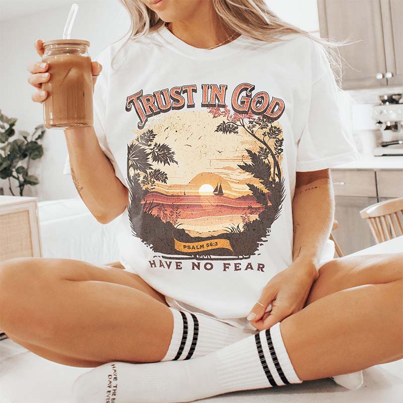 Trendy Trust In God T-shirt